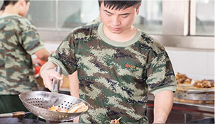 退伍军人学厨师